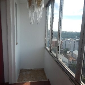 Apto Mobiliado com 120m², 3 dormitórios, no bairro Centro em Caxias do Sul para Comprar