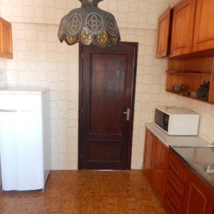 Apto Mobiliado com 120m², 3 dormitórios, no bairro Centro em Caxias do Sul para Comprar