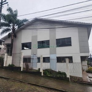 Loja com 415m², no bairro Kayser em Caxias do Sul para Alugar ou Comprar