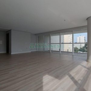 Sala com 85m², 2 vagas, no bairro São Pelegrino em Caxias do Sul para Comprar