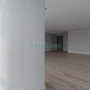 Sala com 85m², 2 vagas, no bairro São Pelegrino em Caxias do Sul para Comprar