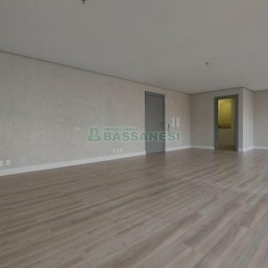 Sala com 51m², 1 vaga, no bairro São Pelegrino em Caxias do Sul para Comprar