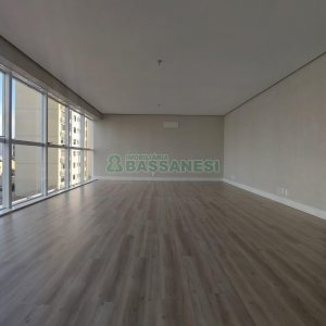 Sala com 51m², 1 vaga, no bairro São Pelegrino em Caxias do Sul para Comprar