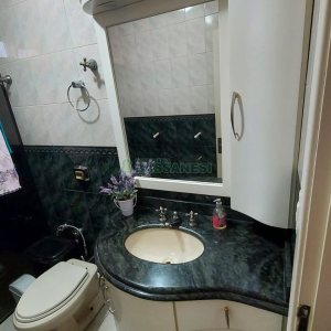 Casa com 229m², 3 dormitórios, 3 vagas, no bairro Kayser em Caxias do Sul para Comprar