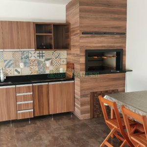 Casa com 229m², 3 dormitórios, 3 vagas, no bairro Kayser em Caxias do Sul para Comprar