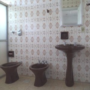 Casa com 261m², 8 dormitórios, 10 vagas, no bairro Rio Branco em Caxias do Sul para Comprar