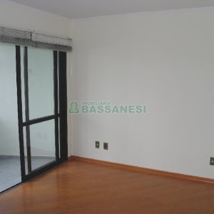 Apartamento com 106m², 3 dormitórios, 1 vaga, no bairro Santa Catarina em Caxias do Sul para Alugar