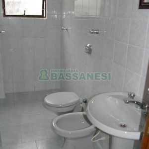 Apartamento com 106m², 3 dormitórios, 1 vaga, no bairro Santa Catarina em Caxias do Sul para Alugar