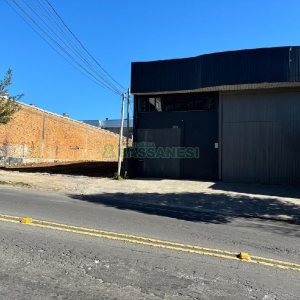 Pavilhão com 227m², no bairro São Pelegrino em Caxias do Sul para Alugar