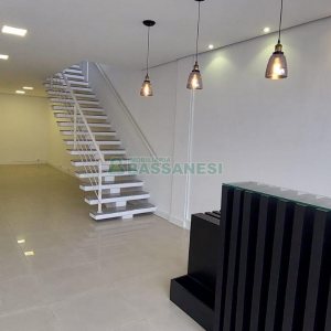 Loja com 109m², no bairro Lourdes em Caxias do Sul para Alugar ou Comprar