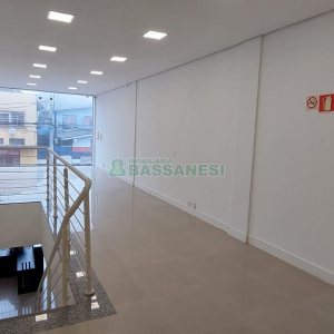 Loja com 109m², no bairro Lourdes em Caxias do Sul para Alugar ou Comprar