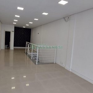 Loja com 109m², no bairro Lourdes em Caxias do Sul para Alugar ou Comprar