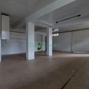 Casa Comercial com 350m², 1 vaga, no bairro Lourdes em Caxias do Sul para Alugar