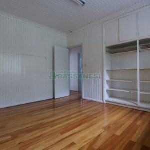 Casa Comercial com 350m², 1 vaga, no bairro Lourdes em Caxias do Sul para Alugar