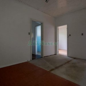 Casa Comercial com 350m², 1 vaga, no bairro Lourdes em Caxias do Sul para Alugar