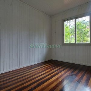 Casa Comercial com 350m², 1 vaga, no bairro Lourdes em Caxias do Sul para Alugar