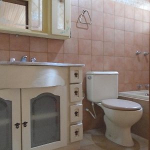 Casa, 3 dormitórios, 1 vaga, no bairro Colina Sorriso em Caxias do Sul para Comprar