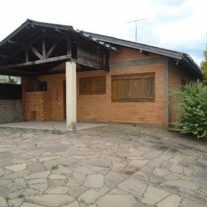 Casa, 3 dormitórios, 1 vaga, no bairro Colina Sorriso em Caxias do Sul para Comprar