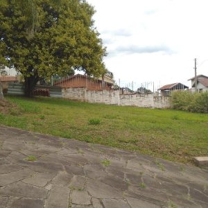 Casa, 3 dormitórios, 1 vaga, no bairro Colina Sorriso em Caxias do Sul para Comprar