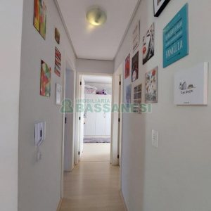 Apartamento com 50m², 2 dormitórios, 1 vaga, no bairro Treviso em Caxias do Sul para Comprar