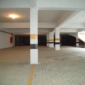 Sala com 44m², 1 vaga, no bairro Desvio Rizzo em Caxias do Sul para Comprar