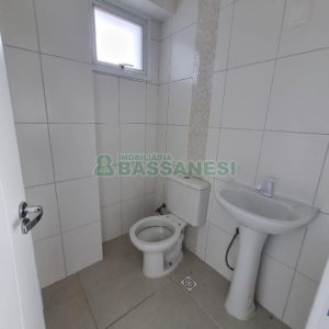 Sala com 51m², 1 vaga, no bairro Desvio Rizzo em Caxias do Sul para Comprar