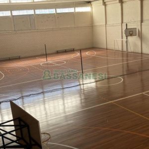 Pavilhão com 900m², no bairro Lourdes em Caxias do Sul para Alugar