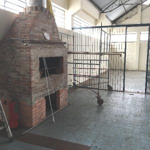 Pavilhão com 900m², no bairro Lourdes em Caxias do Sul para Alugar