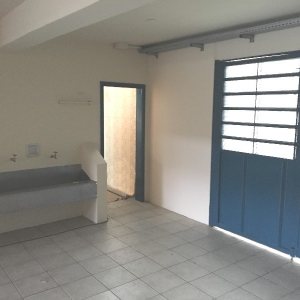 Pavilhão com 900m², no bairro Lourdes em Caxias do Sul para Alugar