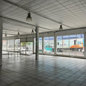 Pavilhão com 1970m², no bairro Centro em Caxias do Sul para Alugar