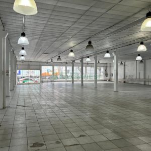 Pavilhão com 1970m², no bairro Centro em Caxias do Sul para Alugar