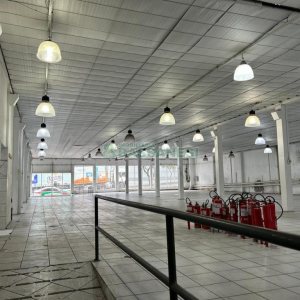 Pavilhão com 1970m², no bairro Centro em Caxias do Sul para Alugar