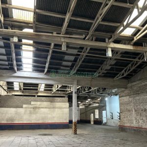 Pavilhão com 1970m², no bairro Centro em Caxias do Sul para Alugar