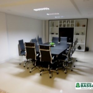 Sala com 52m², 1 vaga, no bairro Panazzolo em Caxias do Sul para Comprar