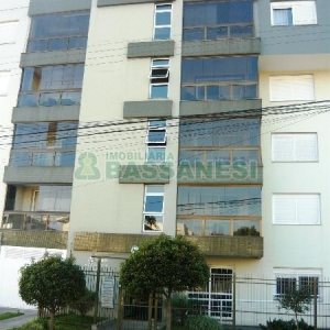 Apartamento com 142m², 3 dormitórios, 2 vagas, no bairro Sagrada Família em Caxias do Sul para Comprar