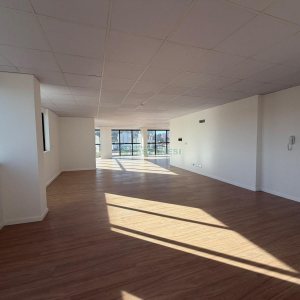 Sala com 191m², 1 vaga, no bairro Pio X em Caxias do Sul para Alugar