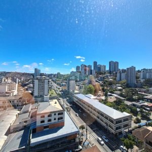 Sala com 77m², 1 vaga, no bairro Pio X em Caxias do Sul para Alugar