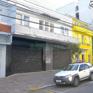 Loja com 342m², no bairro São Pelegrino em Caxias do Sul para Alugar