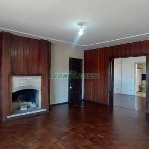 Apartamento com 120m², 3 dormitórios, no bairro Lourdes em Caxias do Sul para Alugar