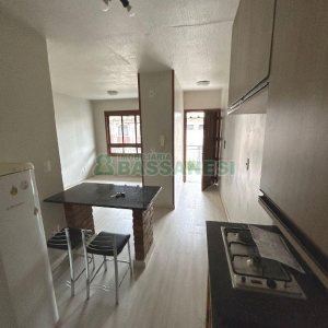 Apto Mobiliado com 30m², 1 dormitório, 1 vaga, no bairro Petrópolis em Caxias do Sul para Alugar