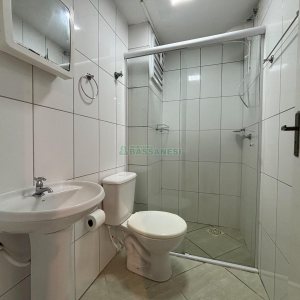 Kitinete com 42m², 1 dormitório, 1 vaga, no bairro Sagrada Família em Caxias do Sul para Alugar