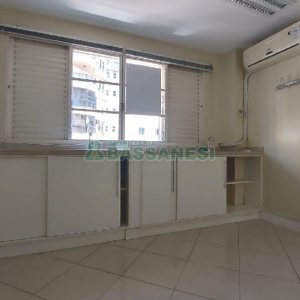 Sala com 91m², no bairro Centro em Caxias do Sul para Comprar