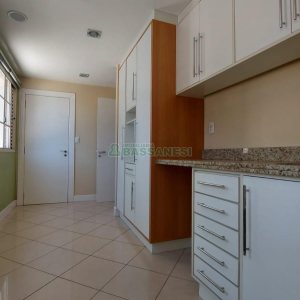 Sala com 91m², no bairro Centro em Caxias do Sul para Comprar