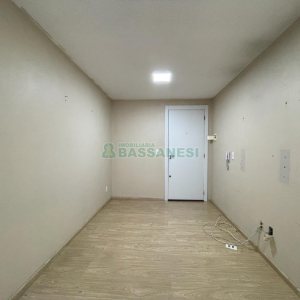 Apartamento com 56m², 2 dormitórios, 1 vaga, no bairro Nossa Senhora das Graças em Caxias do Sul para Comprar