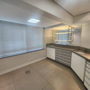 Sala com 80m², 1 vaga, no bairro São Pelegrino em Caxias do Sul para Alugar