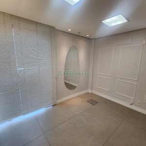 Sala com 80m², 1 vaga, no bairro São Pelegrino em Caxias do Sul para Alugar
