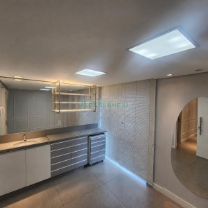 Sala com 80m², 1 vaga, no bairro São Pelegrino em Caxias do Sul para Alugar