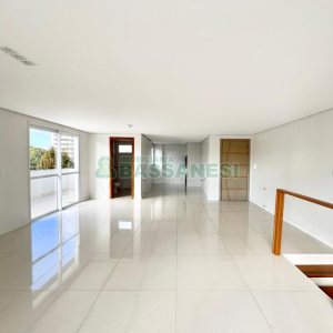 Apartamento com 203m², 2 dormitórios, 2 vagas, no bairro Panazzolo em Caxias do Sul para Alugar