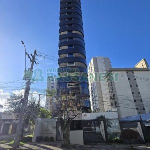Apartamento com 193m², 3 dormitórios, 3 vagas, no bairro Panazzolo em Caxias do Sul para Comprar