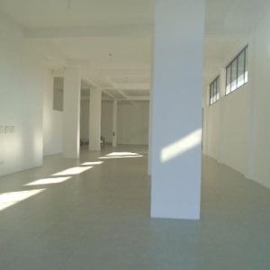 Loja com 423m², 5 vagas, no bairro Pio X em Caxias do Sul para Alugar